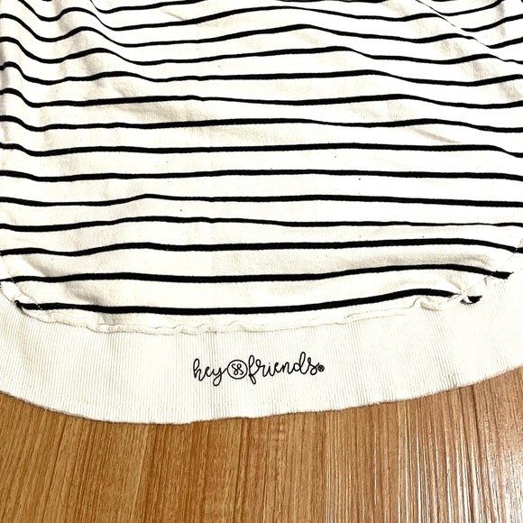 Hey Friends (as featured on the Drew Barrymore Show) Pullover and Tee - Picture 8 of 9